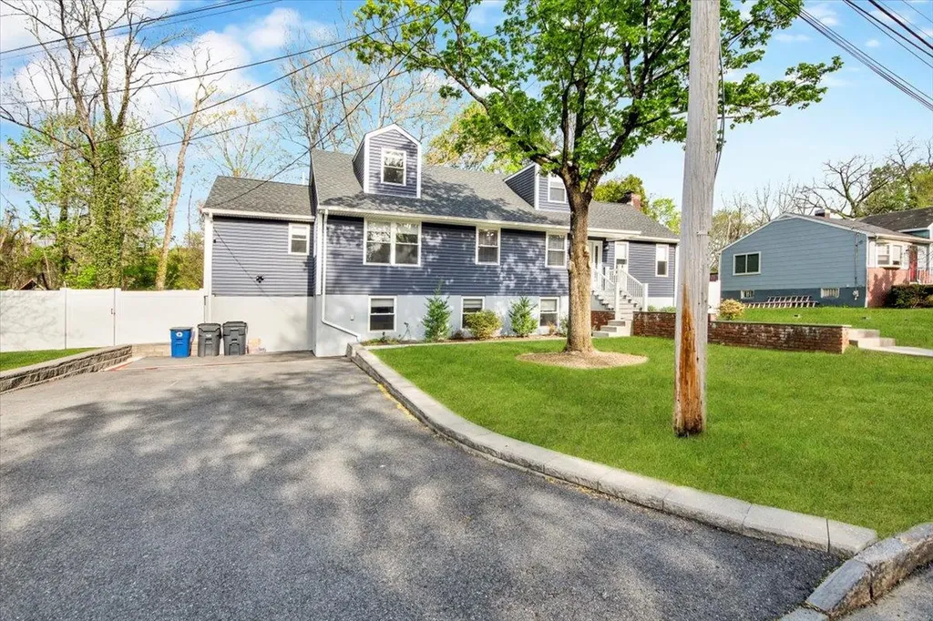 176 Edgepark Road White Plains NY 10603