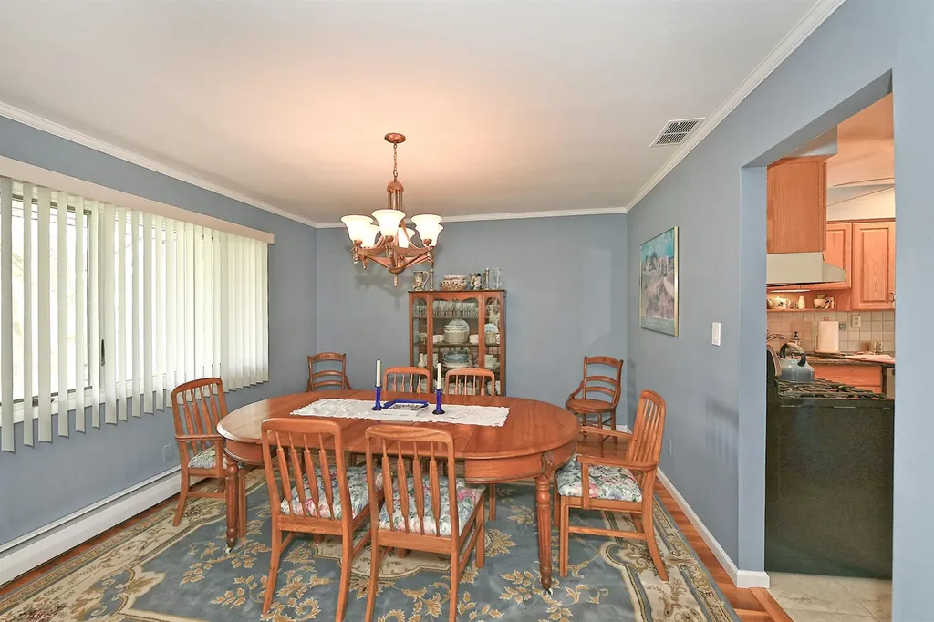 3 Duke Place Dix Hills NY 11746