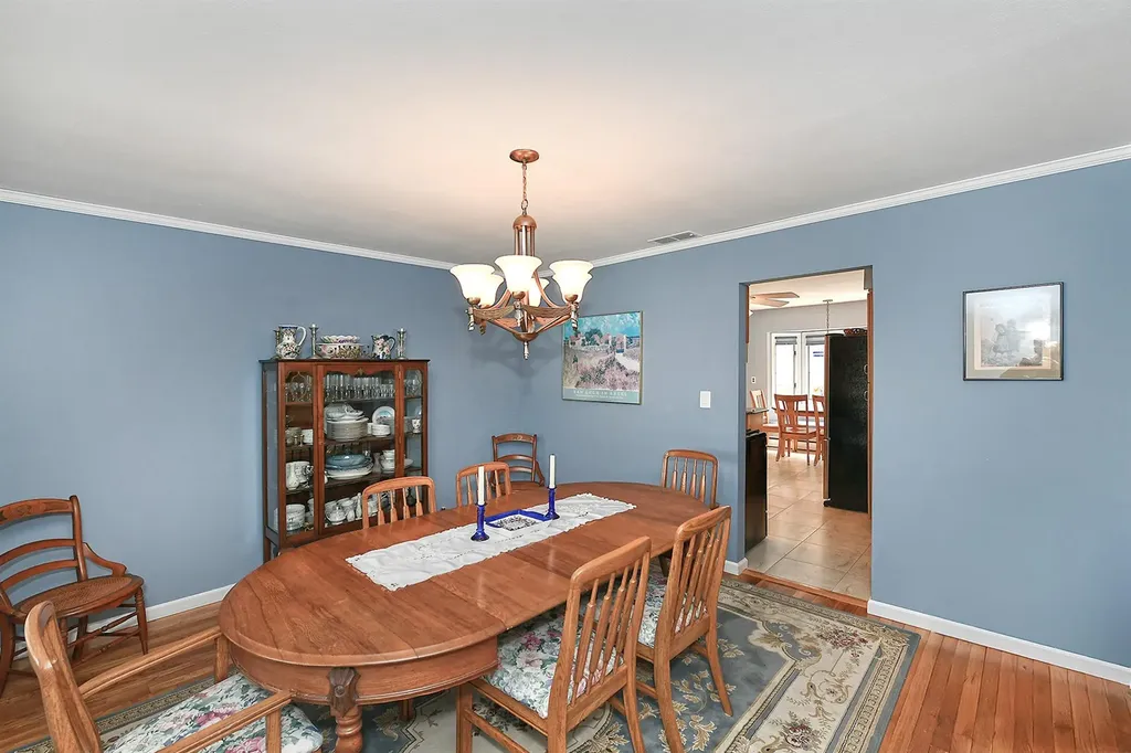 3 Duke Place Dix Hills NY 11746