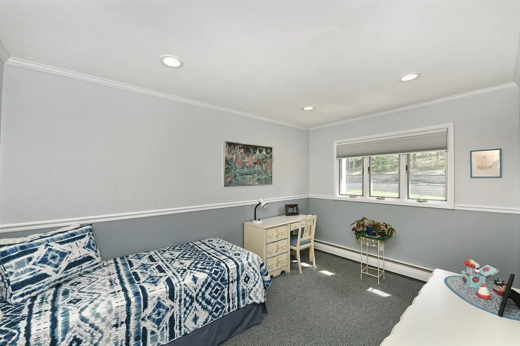 3 Duke Place Dix Hills NY 11746