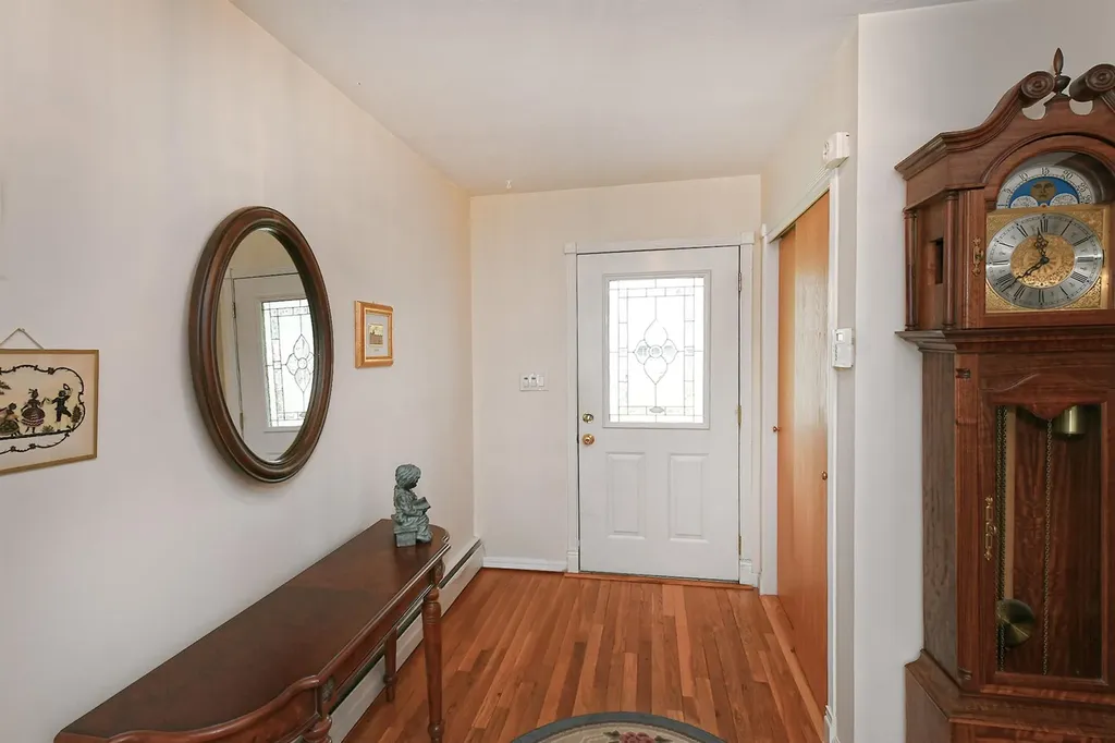 3 Duke Place Dix Hills NY 11746