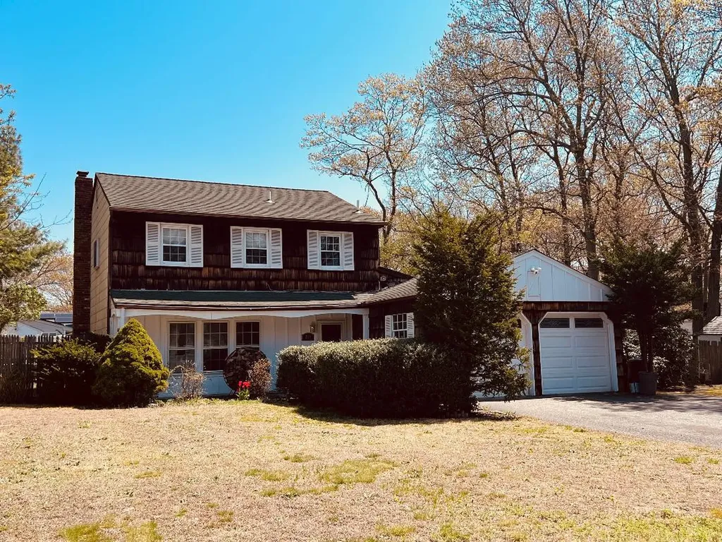 269 Dare Road Selden NY 11784