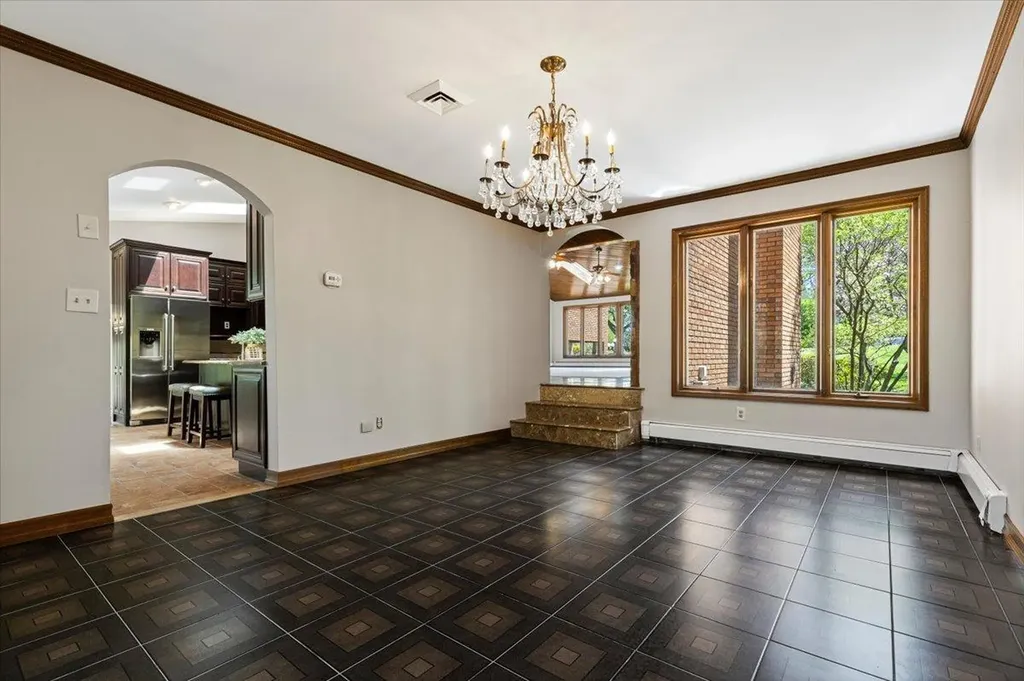 17 Lark Avenue White Plains NY 10607