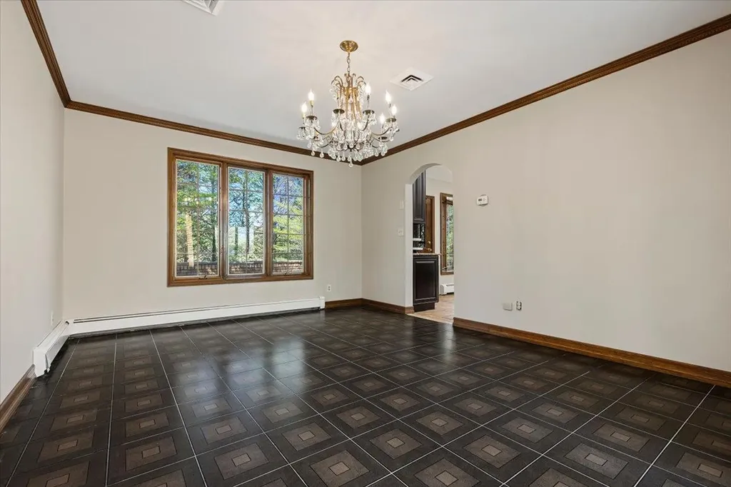 17 Lark Avenue White Plains NY 10607