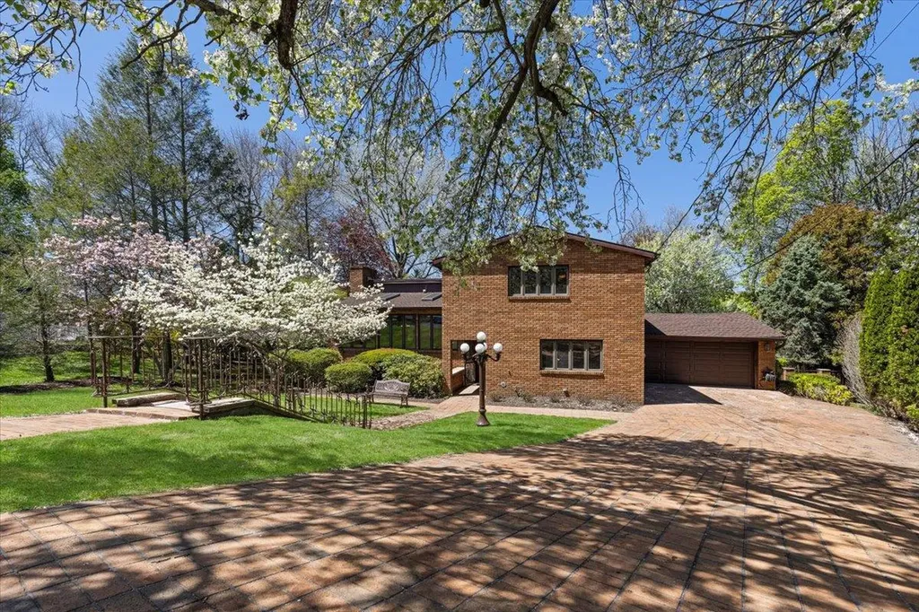 17 Lark Avenue White Plains NY 10607