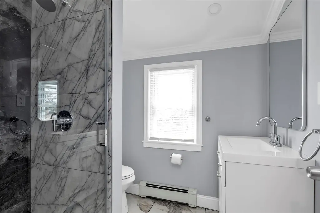 801 Mirabelle Avenue Westbury NY 11590