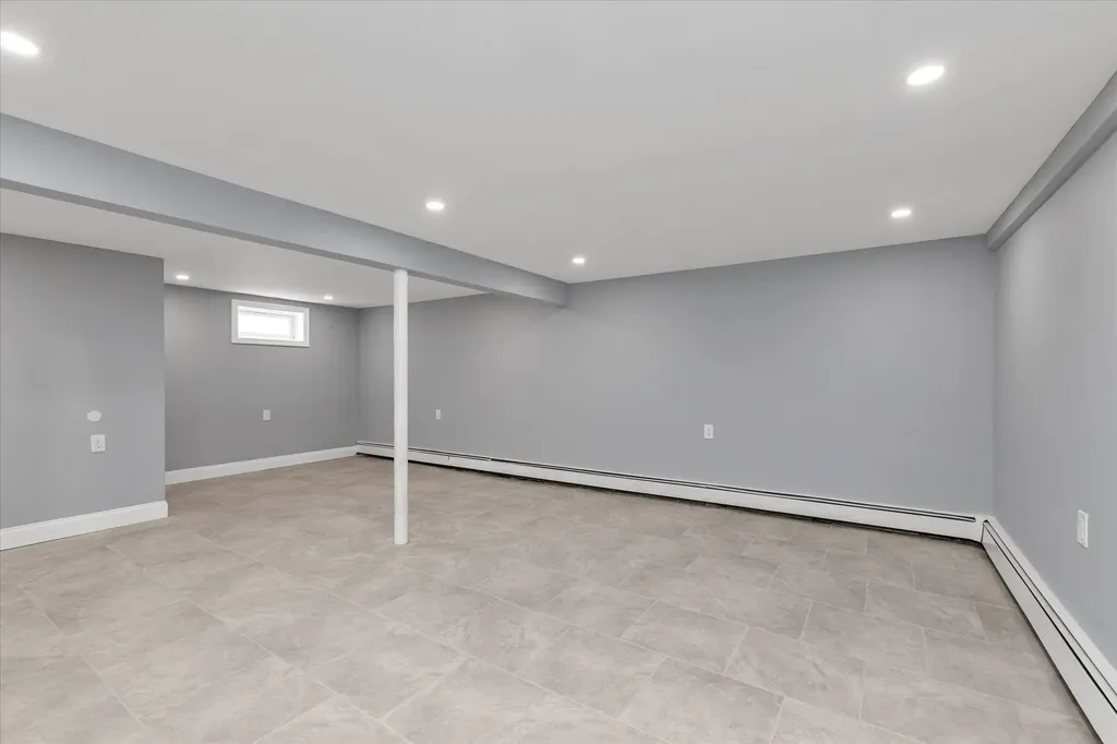 801 Mirabelle Avenue Westbury NY 11590