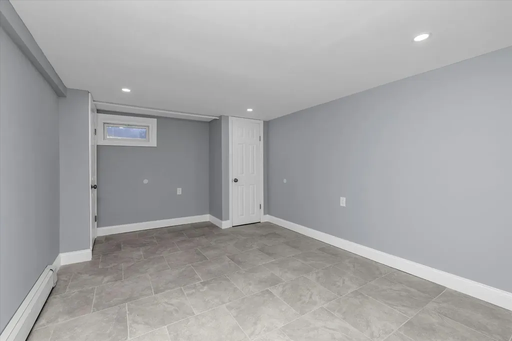 801 Mirabelle Avenue Westbury NY 11590