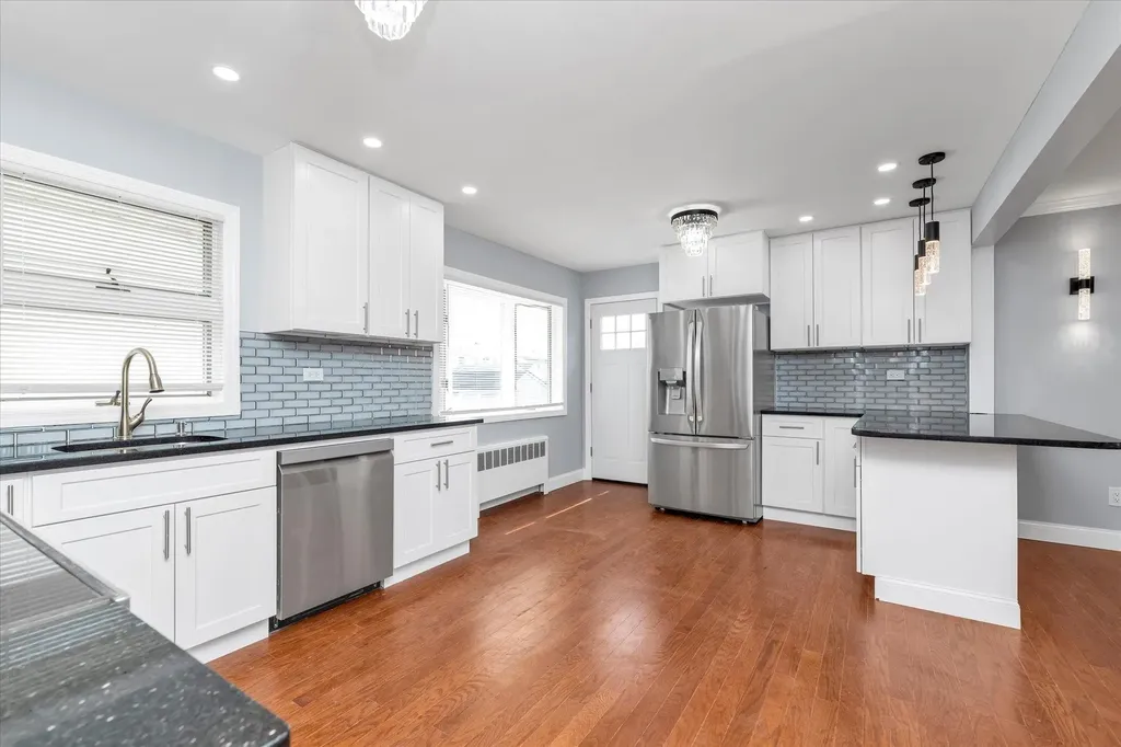 801 Mirabelle Avenue Westbury NY 11590