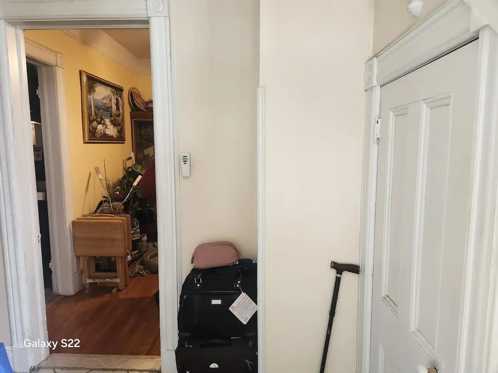 3930 Carpenter Avenue Bronx NY 10466