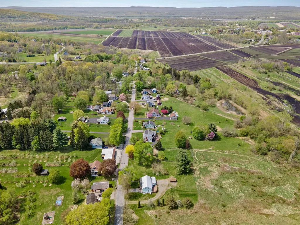33 Little Brooklyn Road Warwick NY 10990