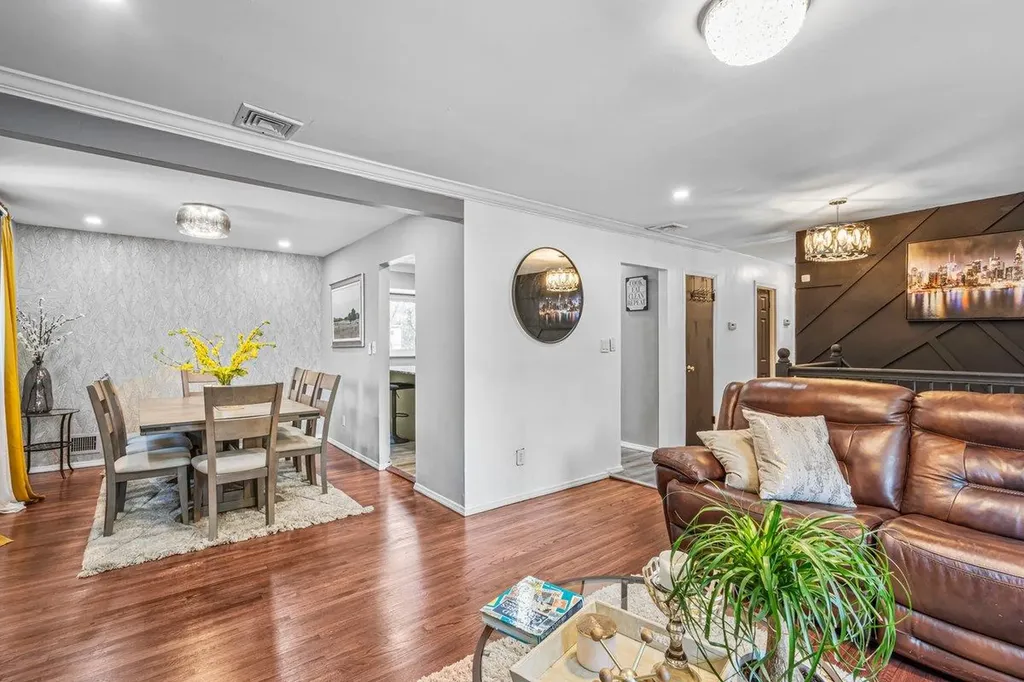 5 Lantern Street Huntington NY 11743