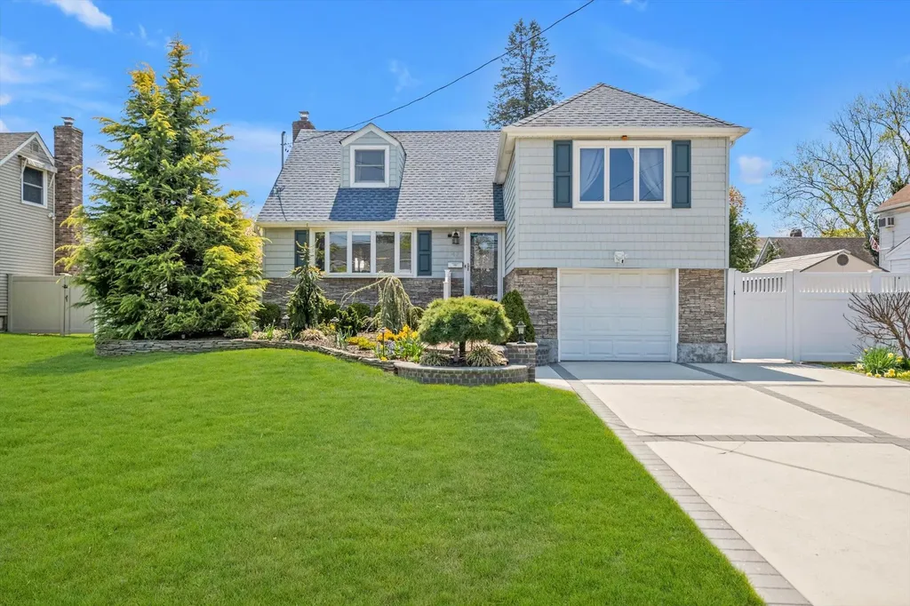 47 Parkview Circle Bethpage NY 11714