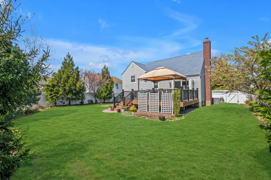 47 Parkview Circle Bethpage NY 11714
