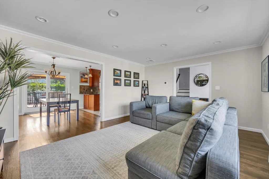 47 Parkview Circle Bethpage NY 11714