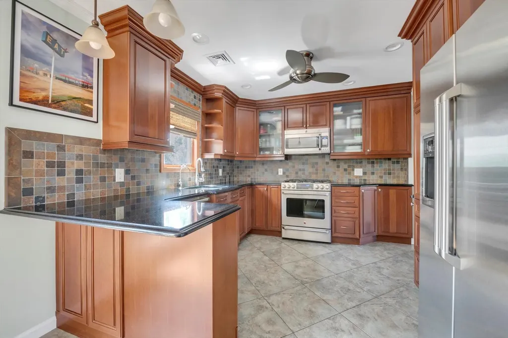 47 Parkview Circle Bethpage NY 11714