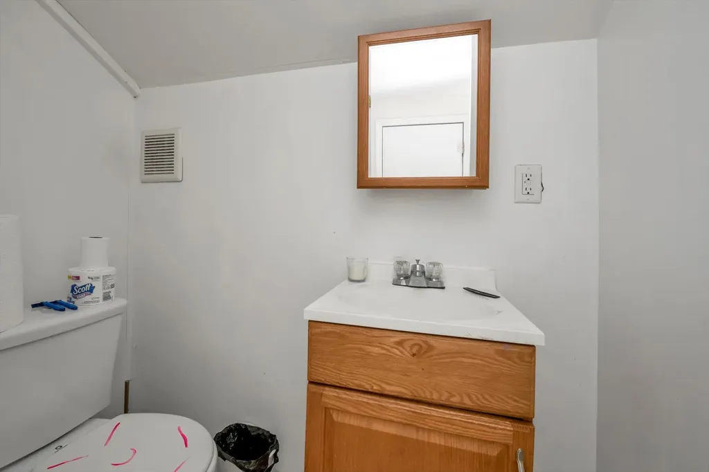 215 Warwick Street Brooklyn NY 11207