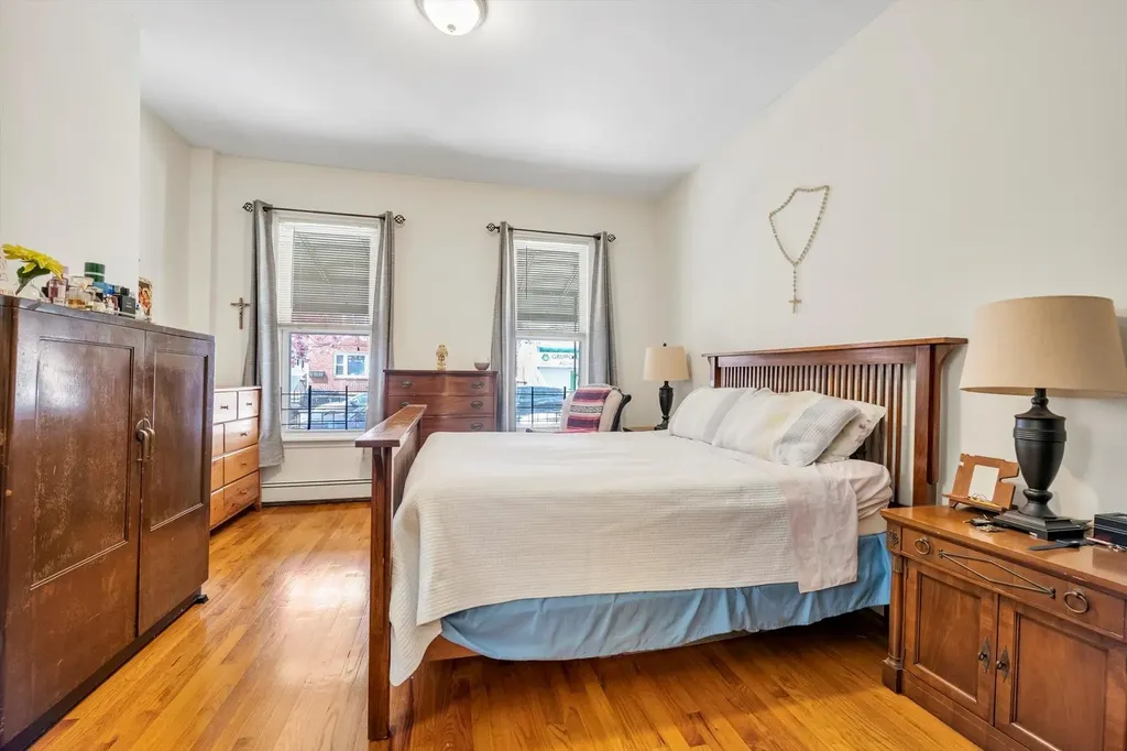 215 Warwick Street Brooklyn NY 11207