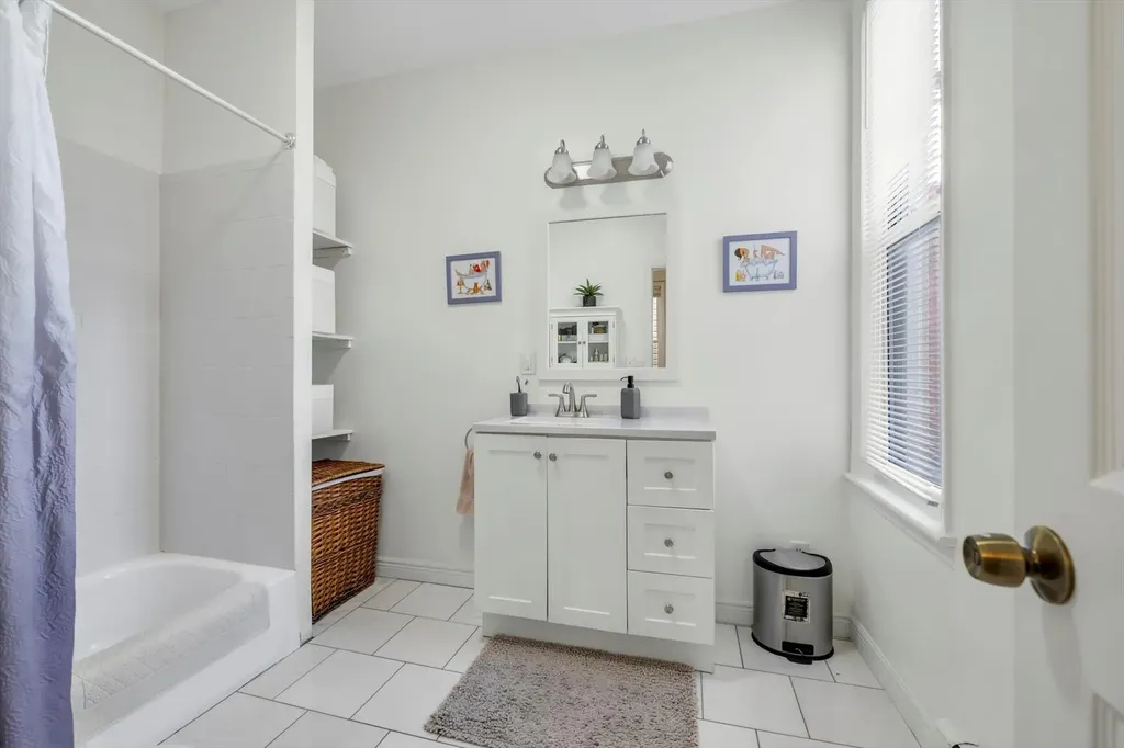 215 Warwick Street Brooklyn NY 11207