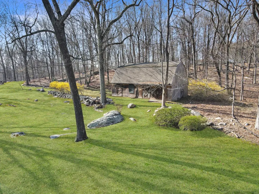 51 Trinity Pass Road Pound Ridge NY 10576