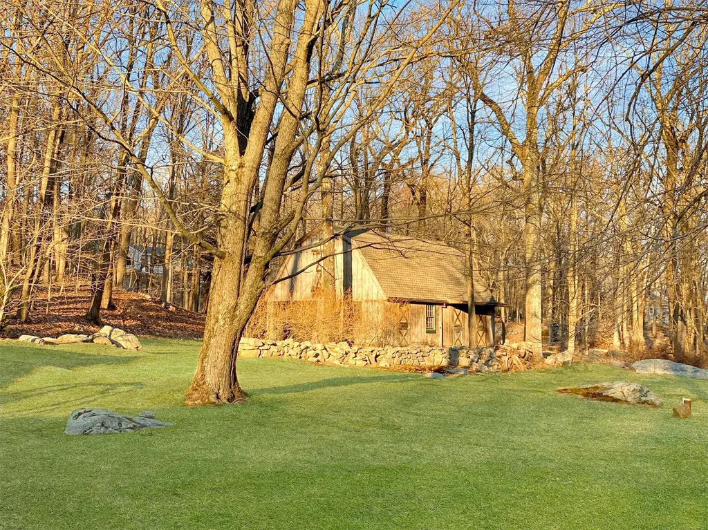 51 Trinity Pass Road Pound Ridge NY 10576