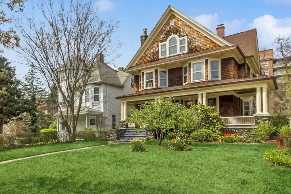 19 Morris Crescent Yonkers NY 10705