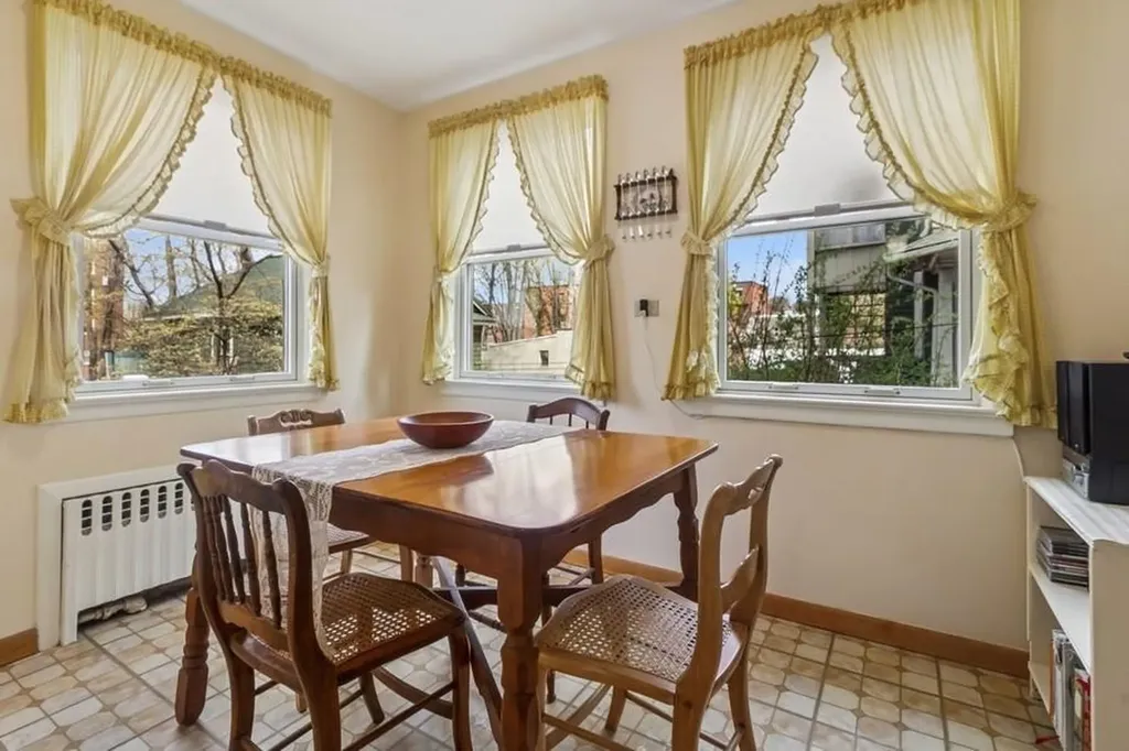 19 Morris Crescent Yonkers NY 10705
