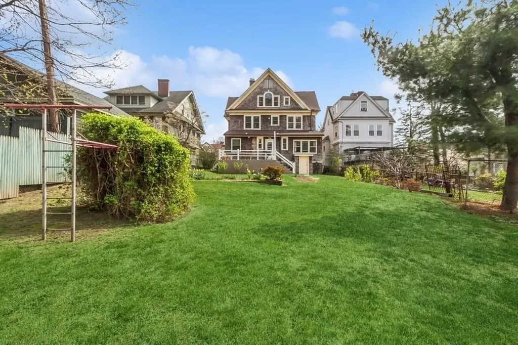 19 Morris Crescent Yonkers NY 10705