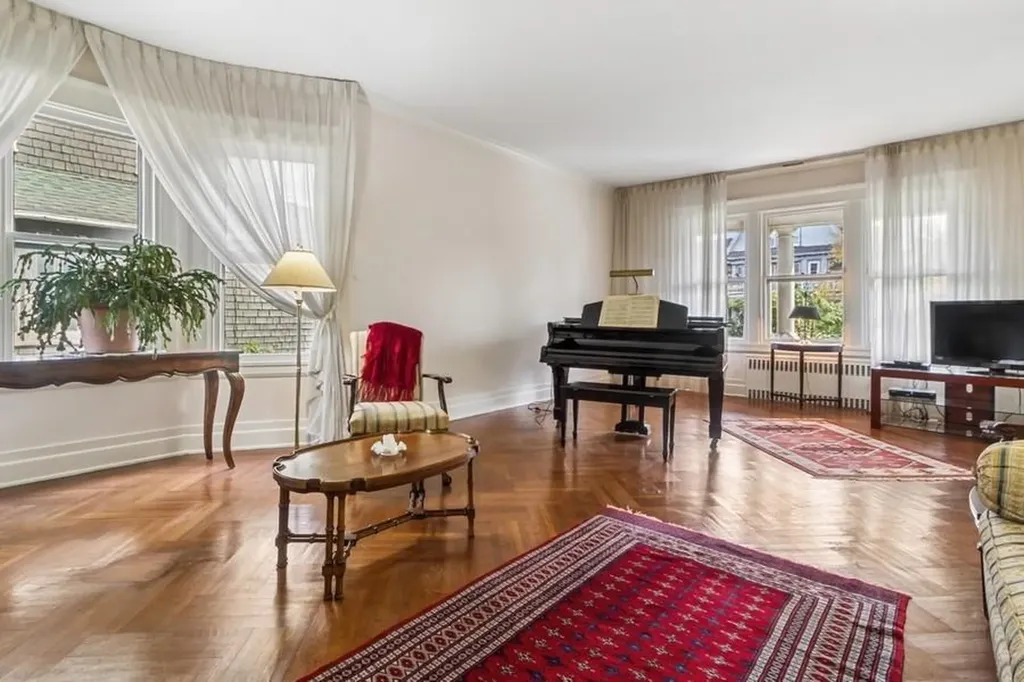 19 Morris Crescent Yonkers NY 10705