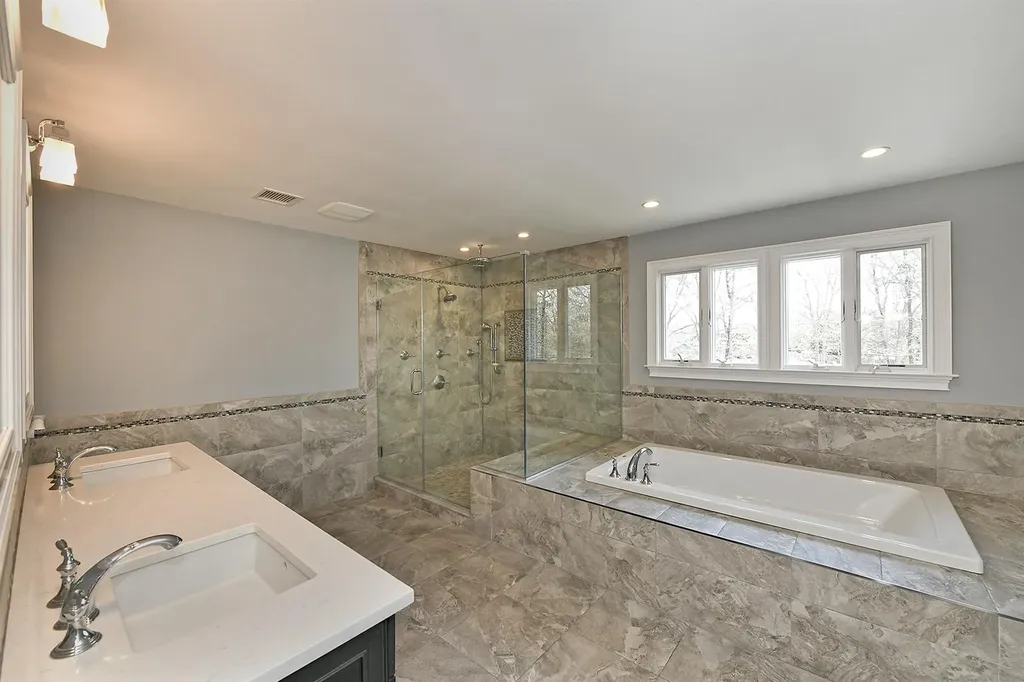 981 Baldwin Path Dix Hills NY 11746