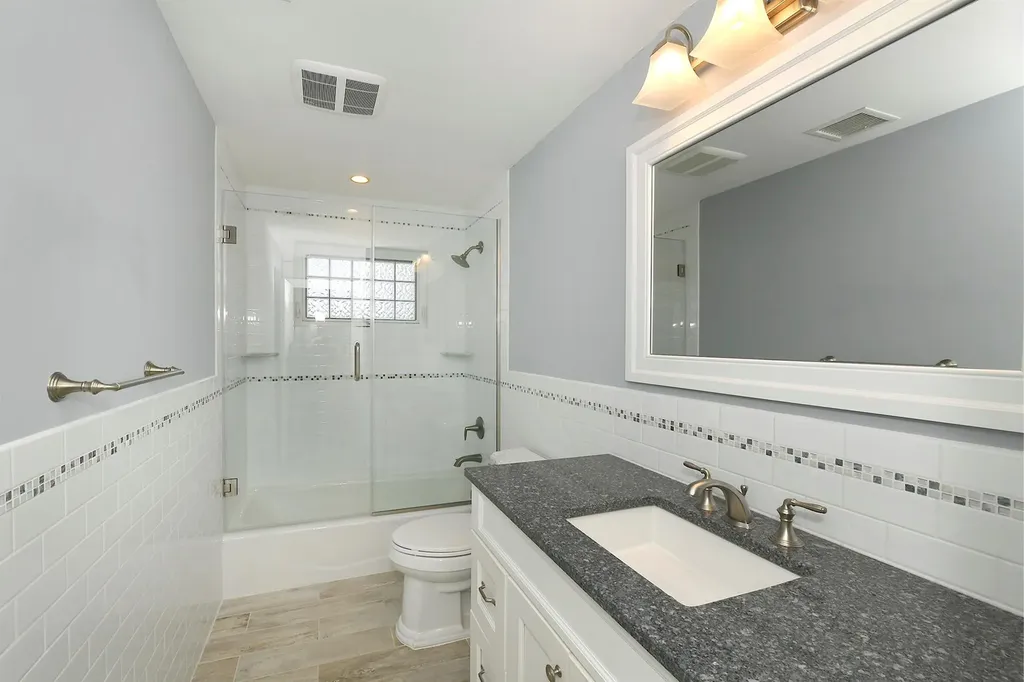 981 Baldwin Path Dix Hills NY 11746