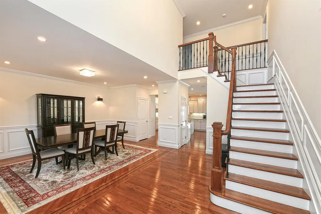 981 Baldwin Path Dix Hills NY 11746