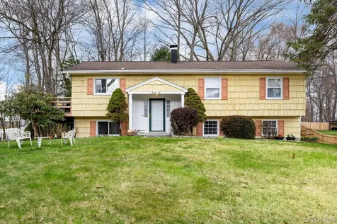 22 Hood Place Cortlandt Manor NY 10567