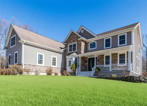 13 Orr-hatch Drive Cornwall NY 12518