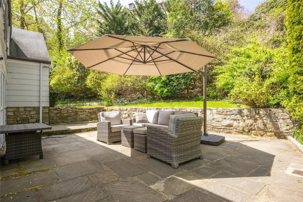 4 Morningside Circle Bronxville NY 10708