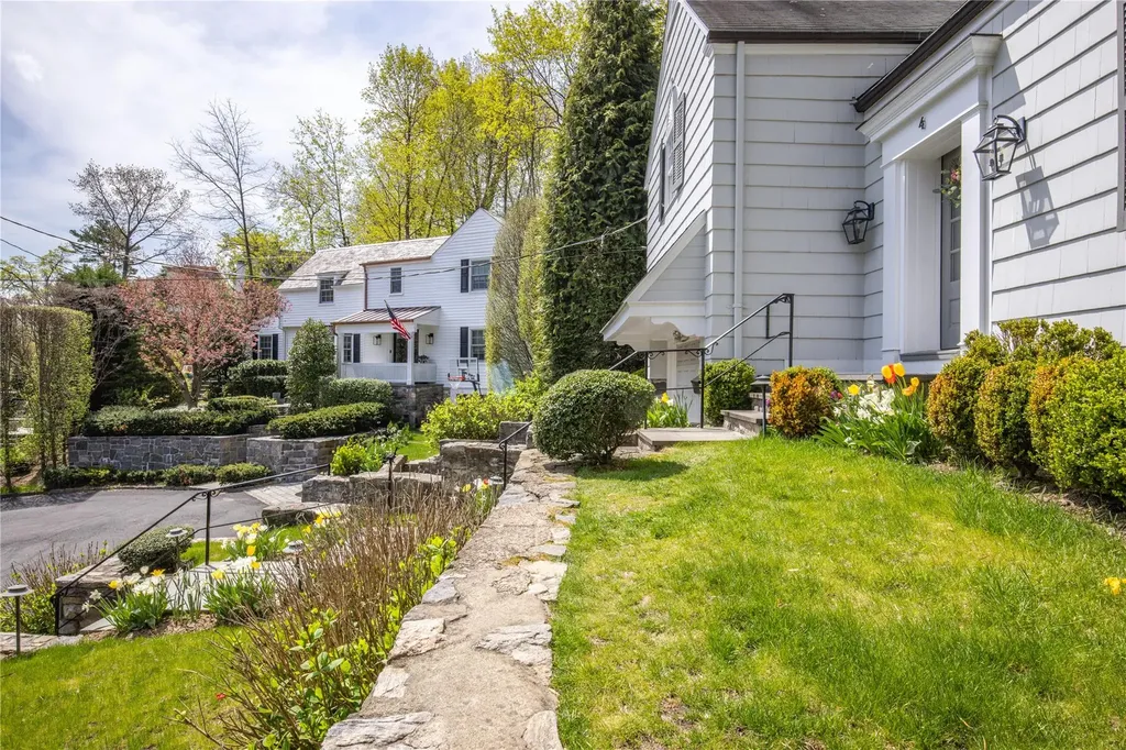 4 Morningside Circle Bronxville NY 10708