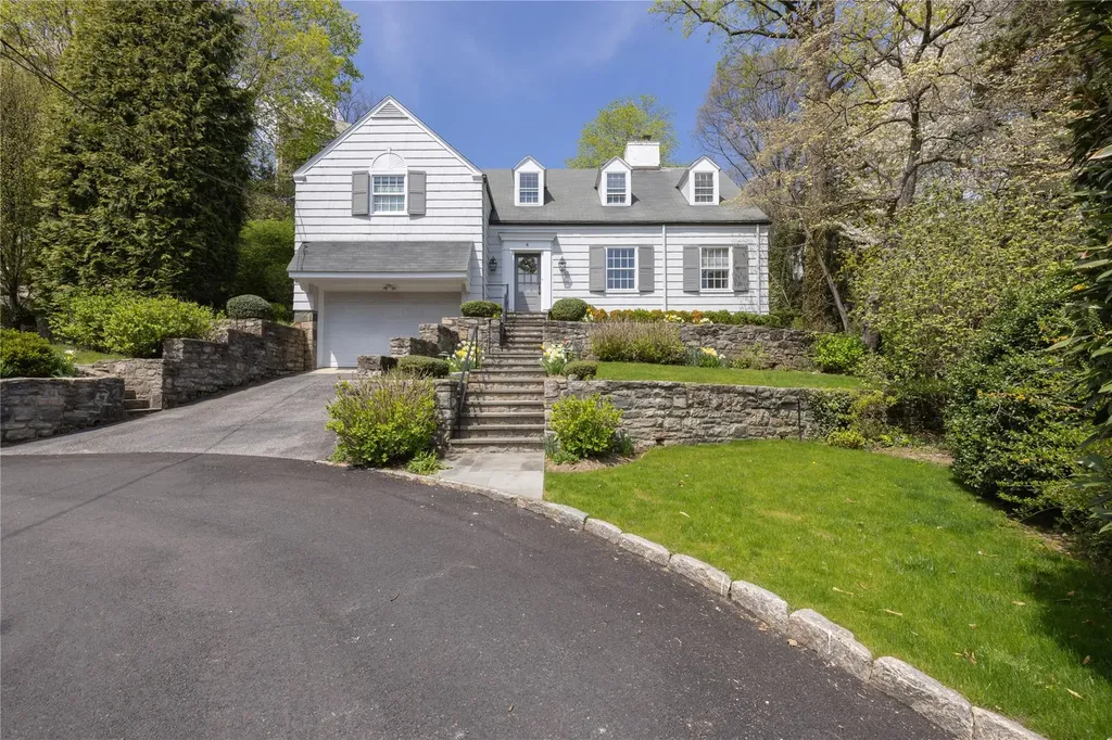 4 Morningside Circle Bronxville NY 10708