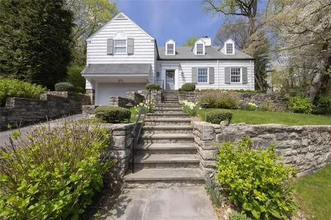 4 Morningside Circle Bronxville NY 10708