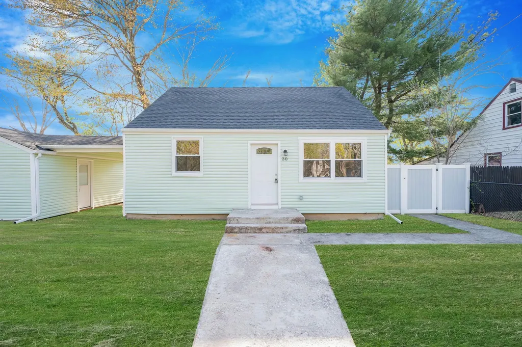 30 Winter Avenue Babylon NY 11798