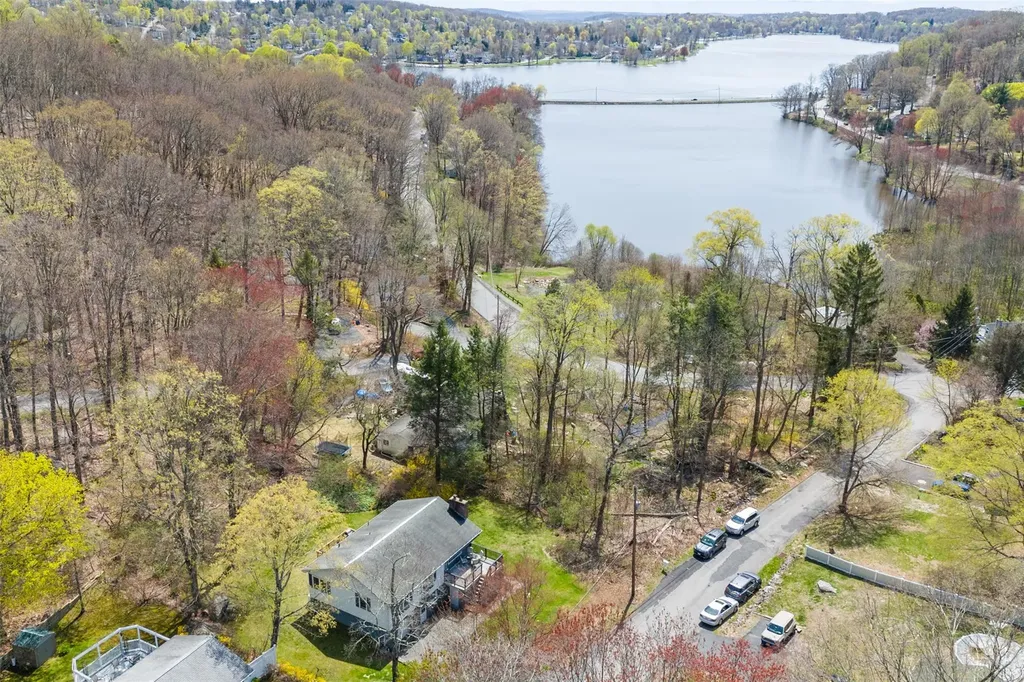 12 Ontario Road Carmel NY 10512