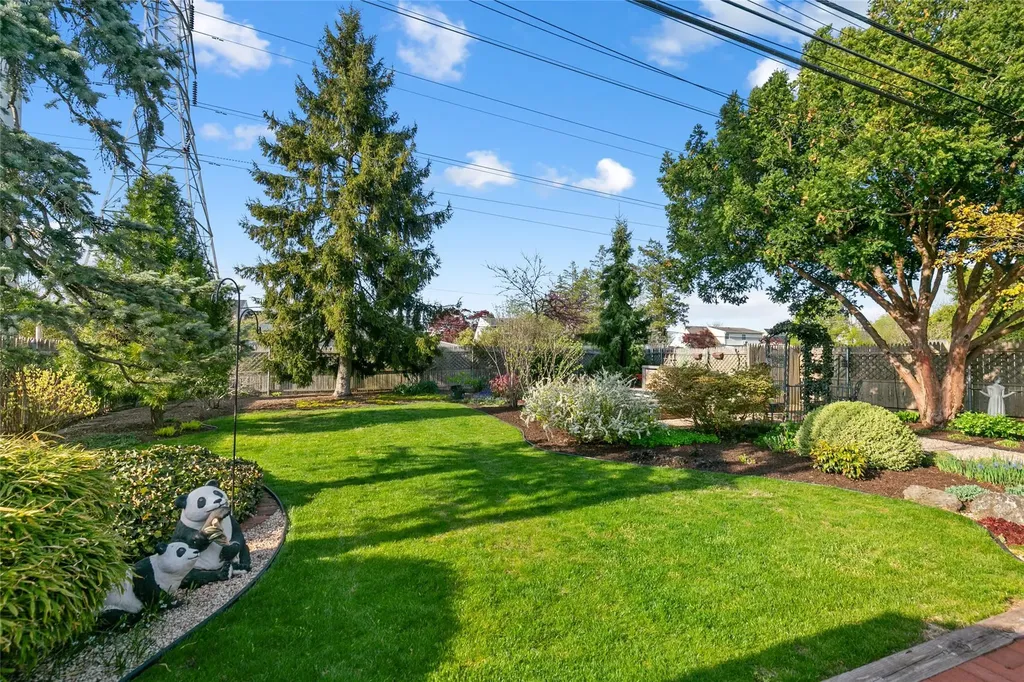39 Mallard Road Levittown NY 11756