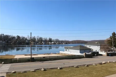 141 E Lake Boulevard Mahopac NY 10541