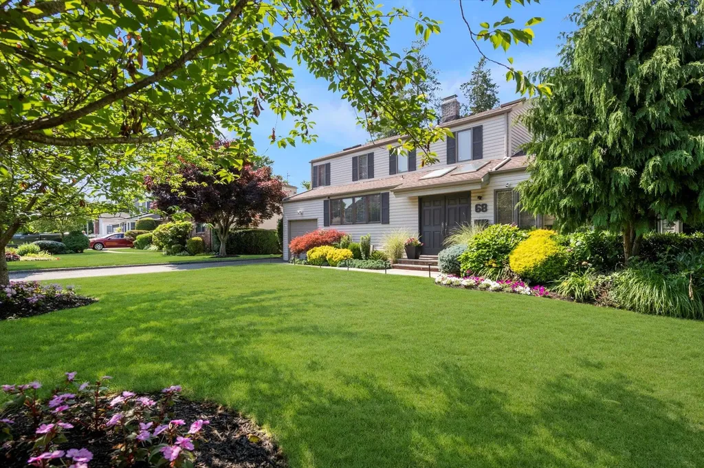 68 Argyle Road Albertson NY 11507