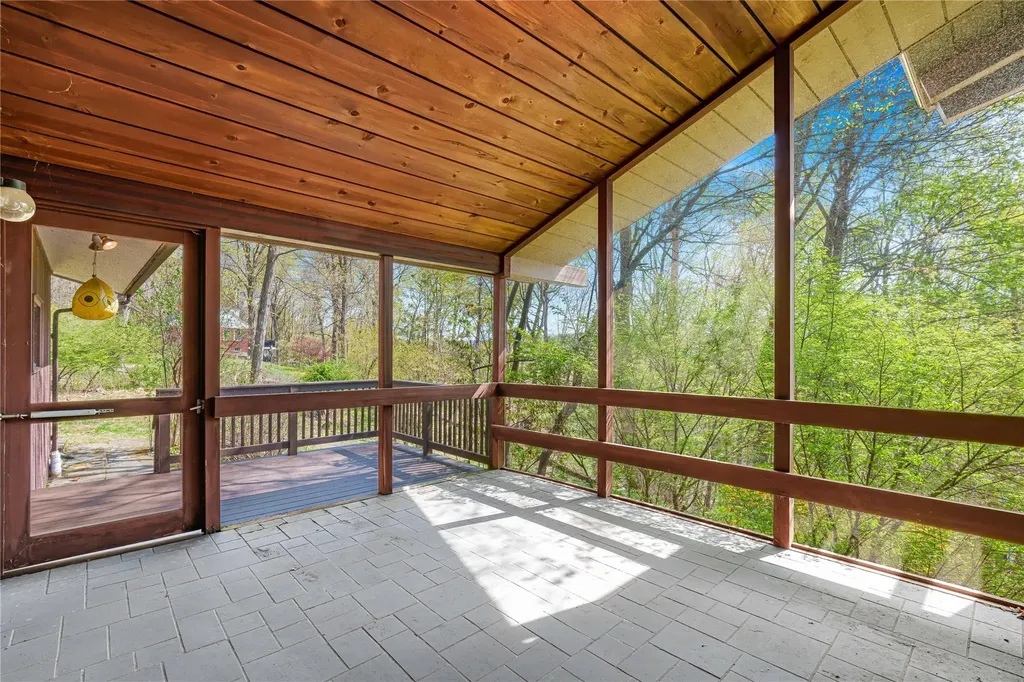 122 Ridgeview Road Poughkeepsie NY 12603
