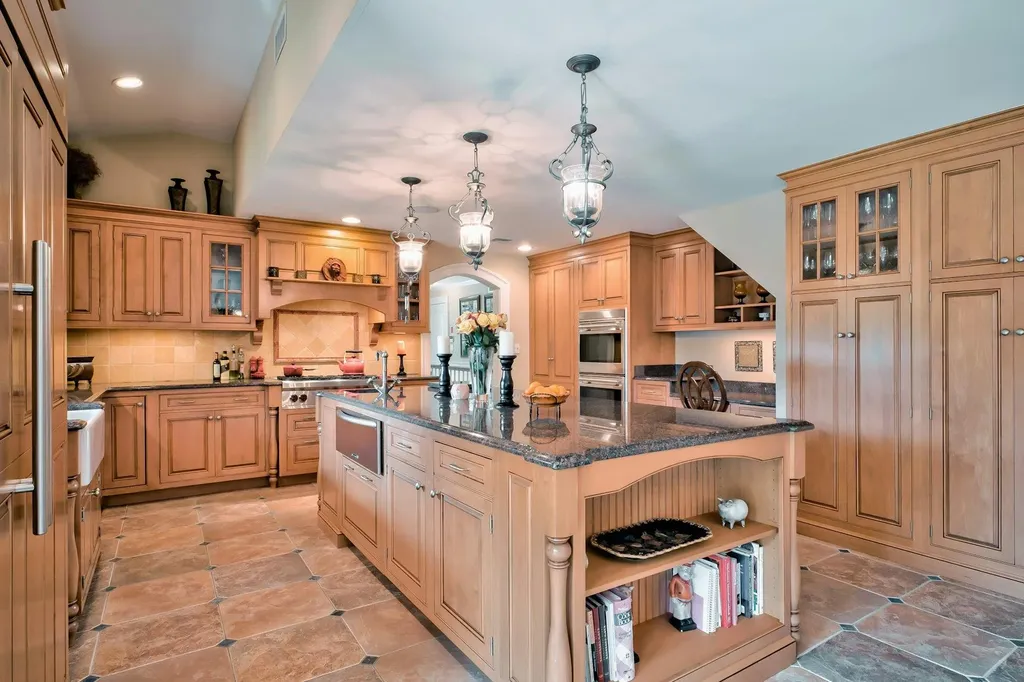 9 Clancy Drive Northport NY 11768