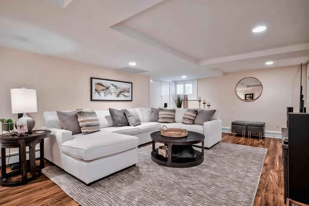 9 Clancy Drive Northport NY 11768
