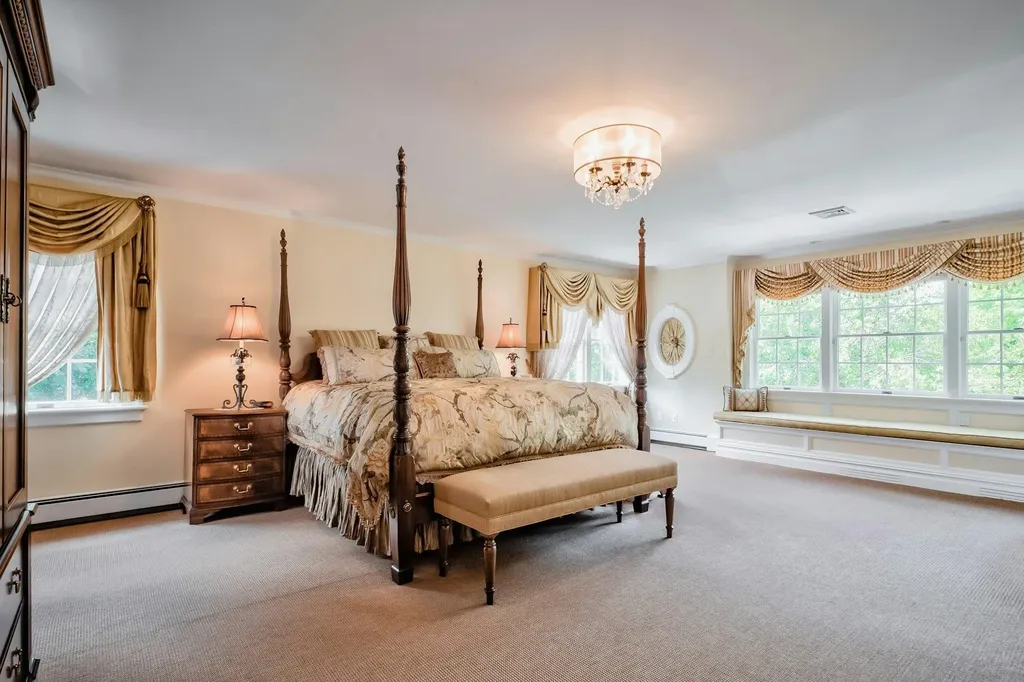 9 Clancy Drive Northport NY 11768