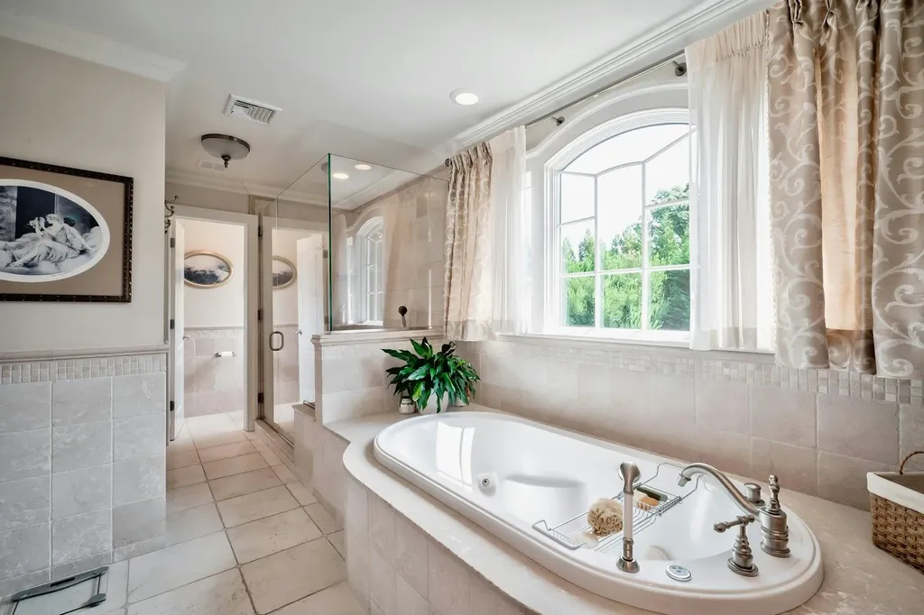 9 Clancy Drive Northport NY 11768