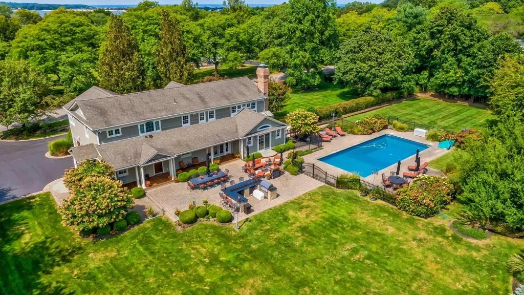 9 Clancy Drive Northport NY 11768