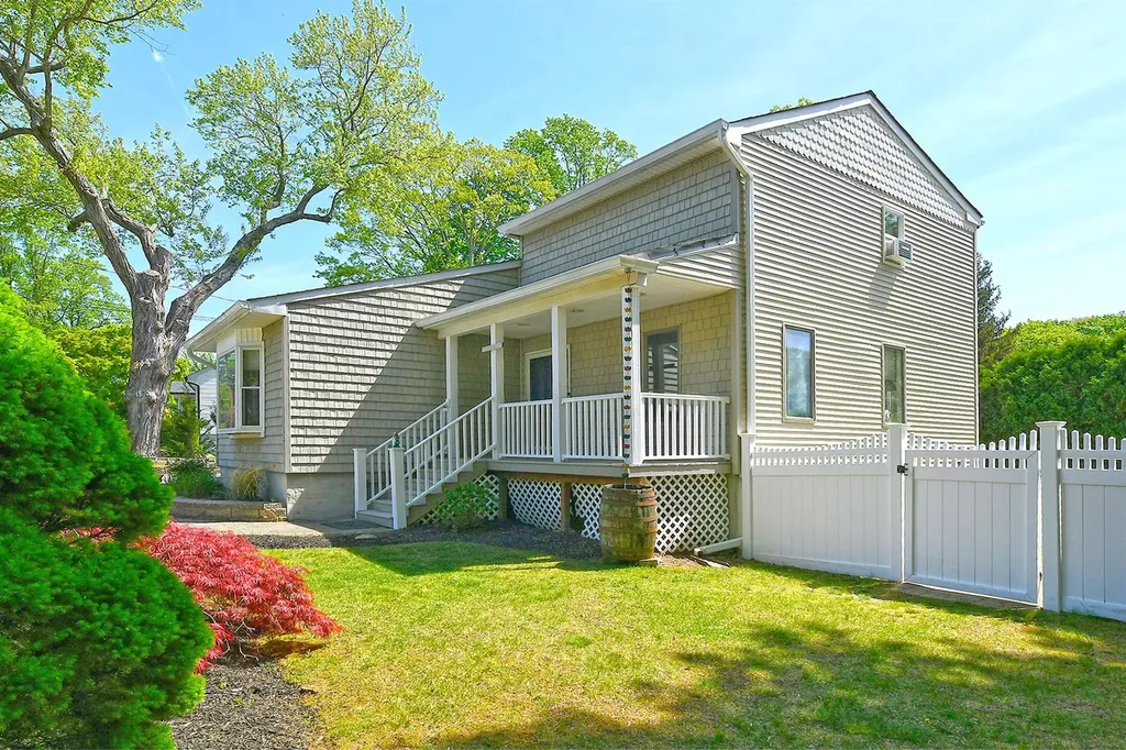 131 Juniper Road Kings Park NY 11754
